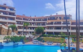 Lovely Apartment Top Views, Heated Pool, Great Location